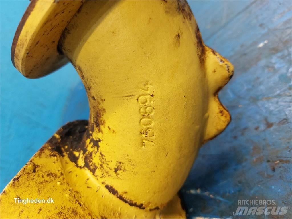 New Holland TF46 Příslušenství a náhradní díly ke kombajnům