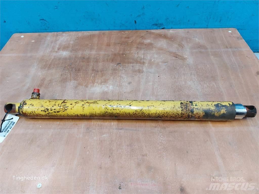 New Holland TF46 Hydraulika