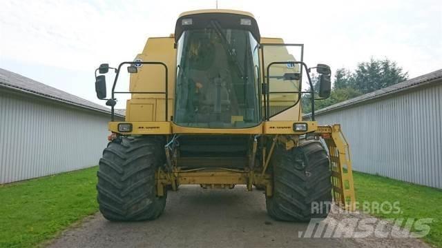 New Holland TF78 Sklízecí mlátičky