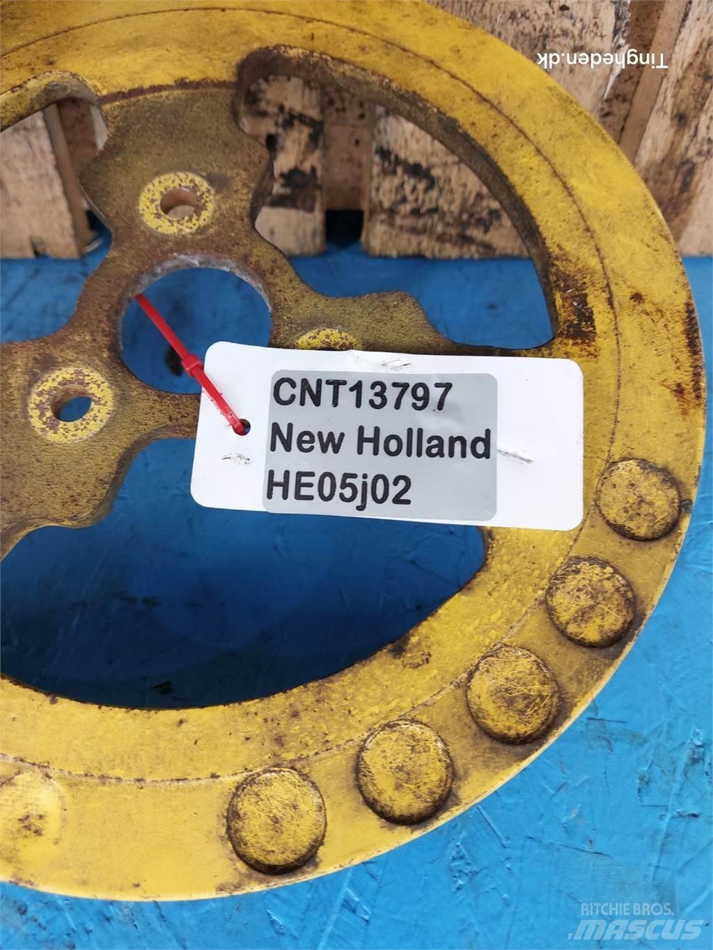 New Holland TX63 Další