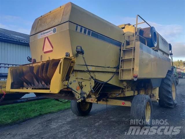 New Holland TX65 Sklízecí mlátičky