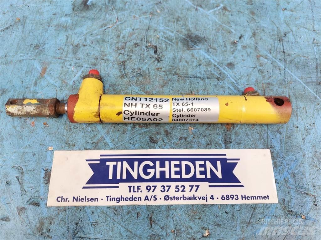 New Holland TX65 Hydraulika