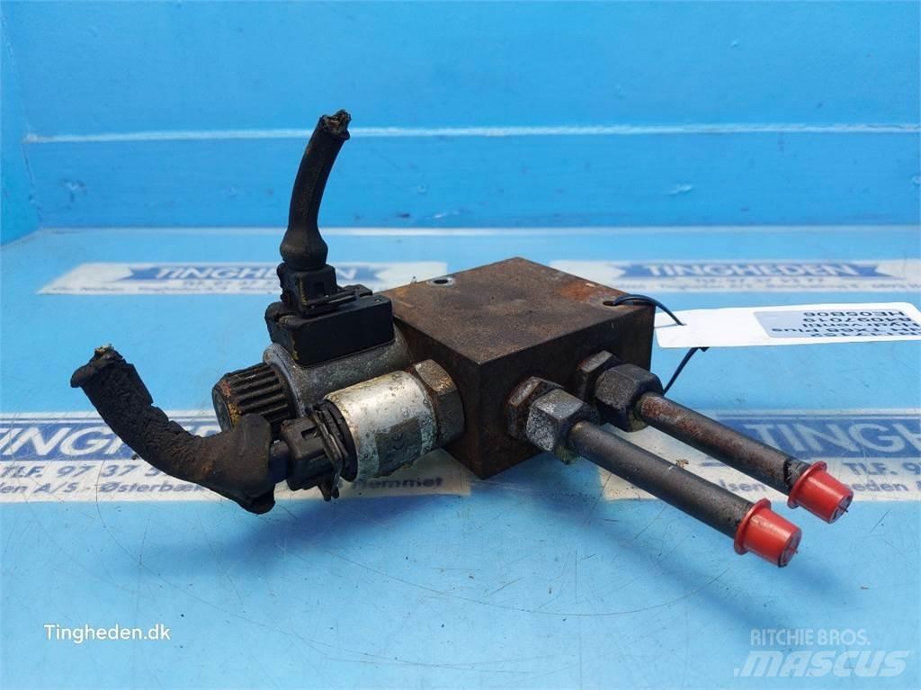 New Holland TX68 Hydraulika