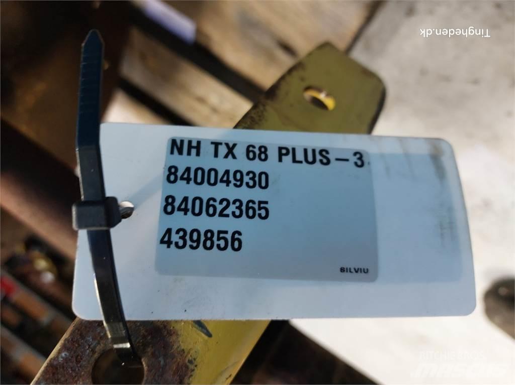 New Holland TX68 Příslušenství a náhradní díly ke kombajnům