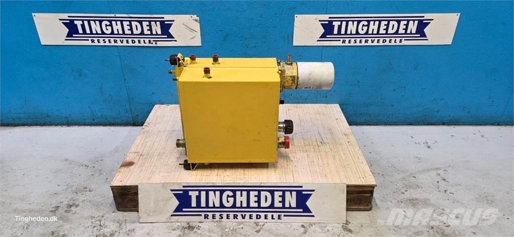 New Holland TX68 Hydraulika
