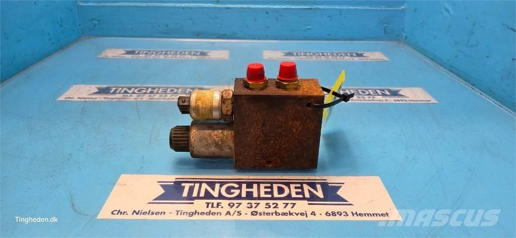 New Holland TX68 Hydraulika