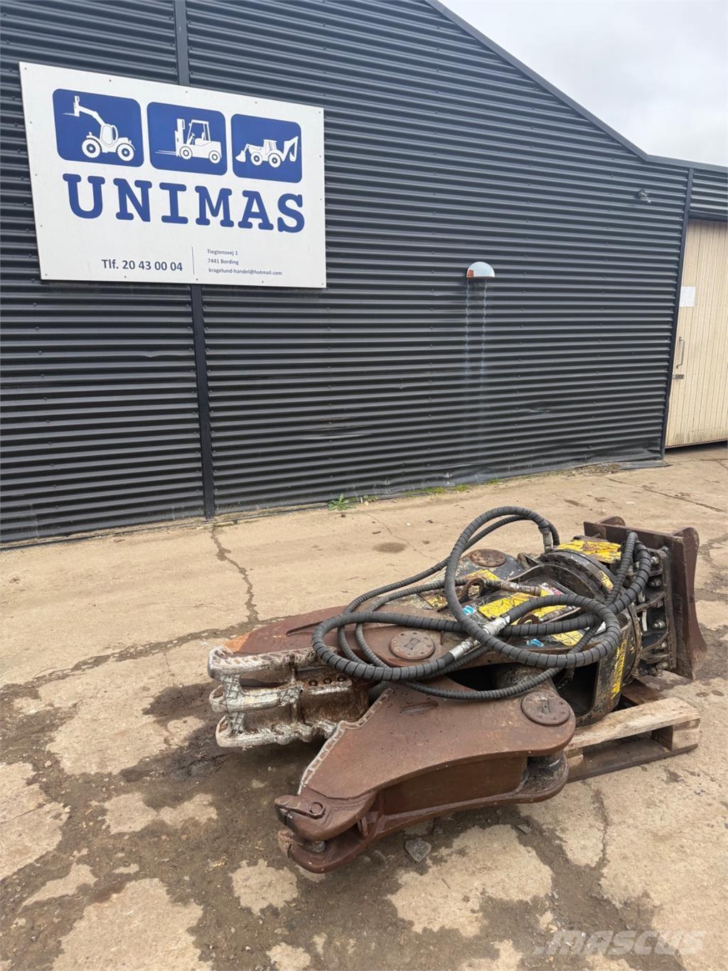  Smacher Frézy, nůžky