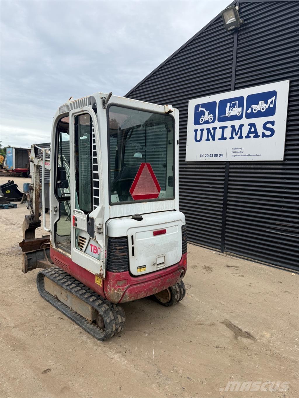 Takeuchi TB016 Mini rýpadla < 7t