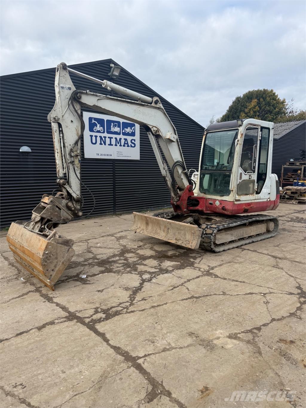 Takeuchi TB145 Pásová rýpadla