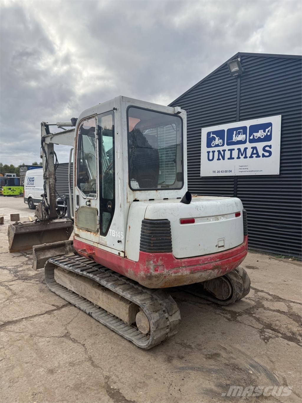 Takeuchi TB145 Pásová rýpadla