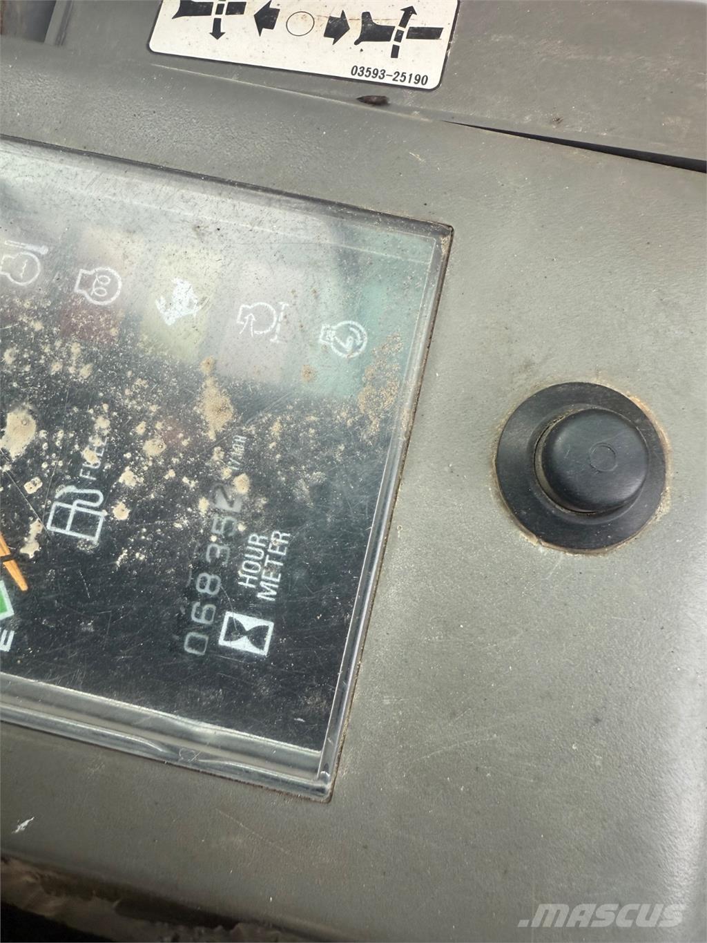 Takeuchi TB145 Pásová rýpadla