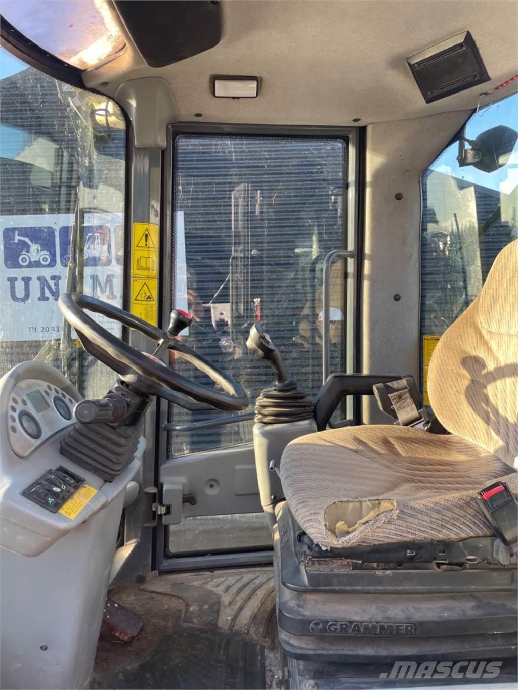 Terex TL120 Kolové nakladače
