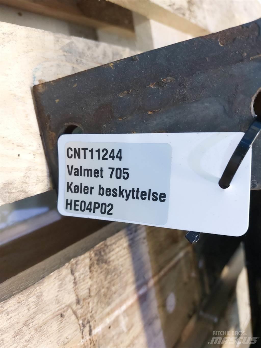 Valmet 705 Příslušenství předního nakladače