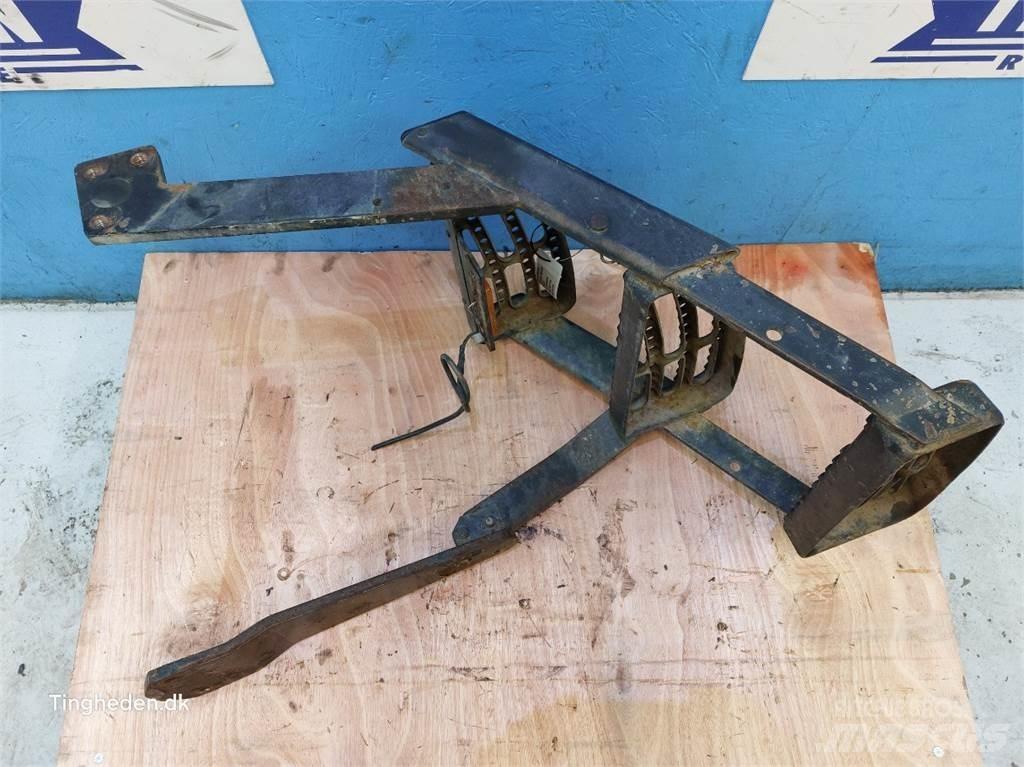 Valmet 8050 Kabiny a interiér
