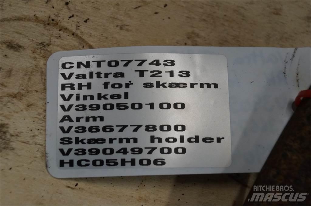 Valtra T213 Další příslušenství k traktorům