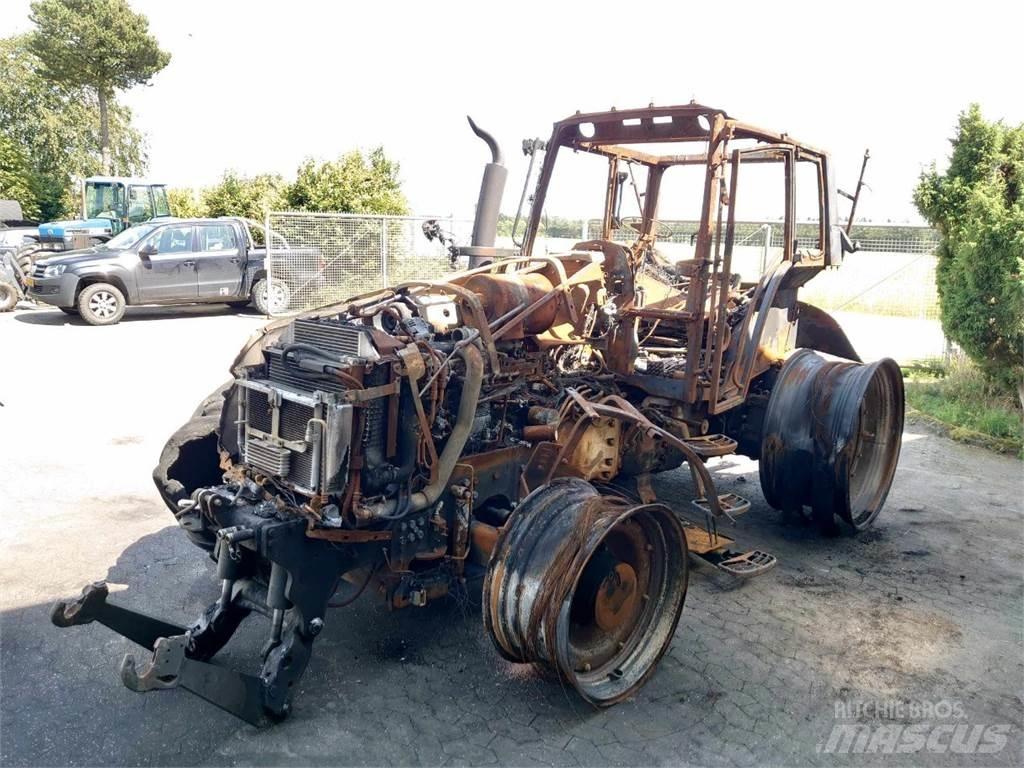 Valtra T213 Traktory