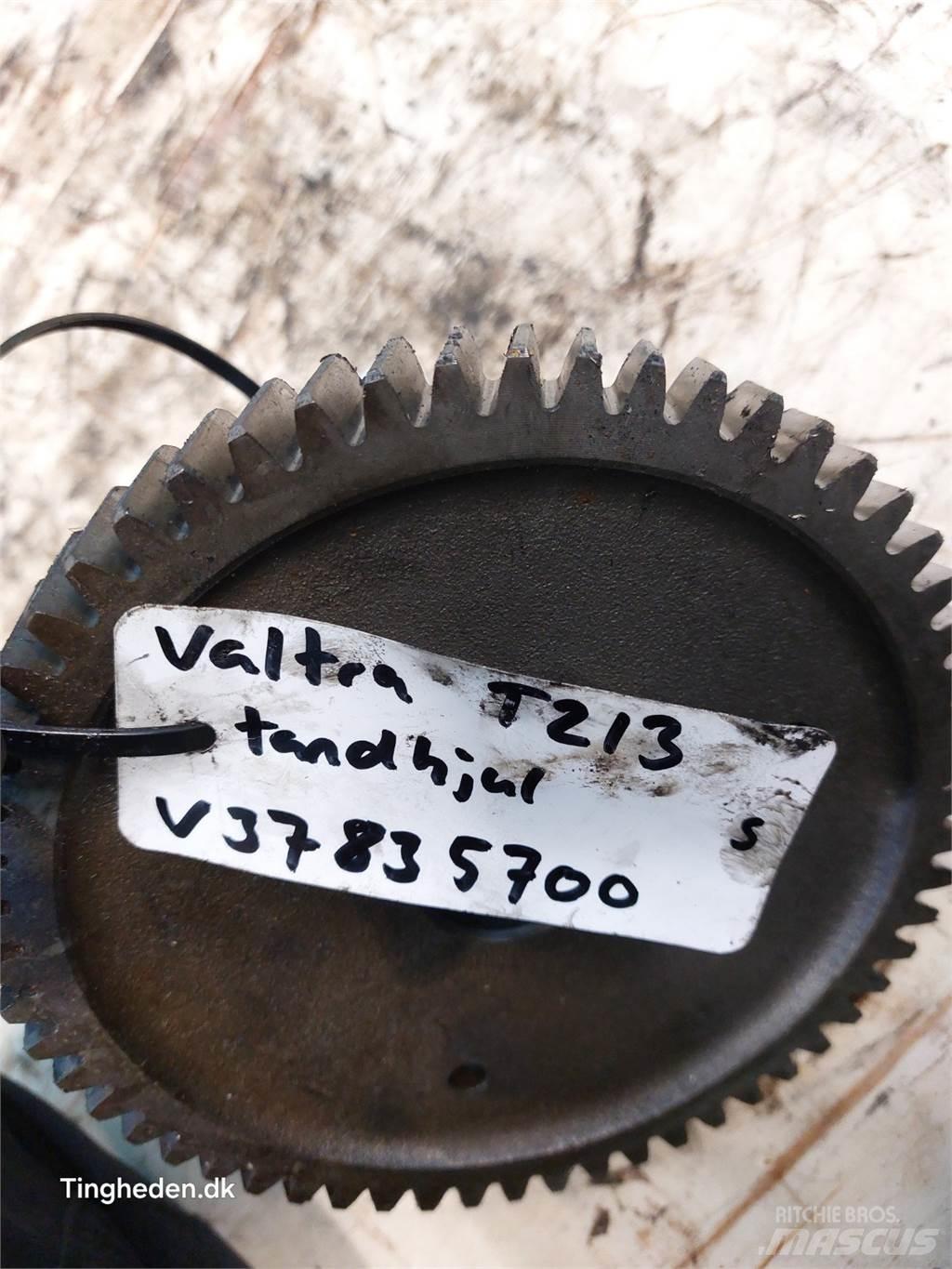 Valtra T213 Převodovka
