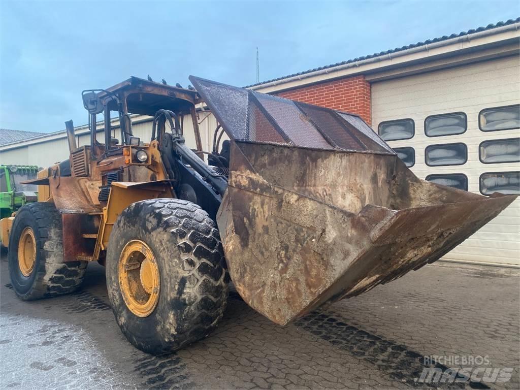 Volvo L120 Kolové nakladače