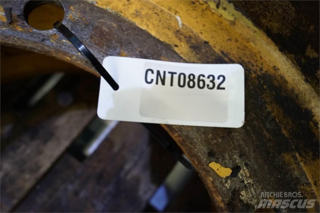 Volvo L120 Pneumatiky, kola a ráfky