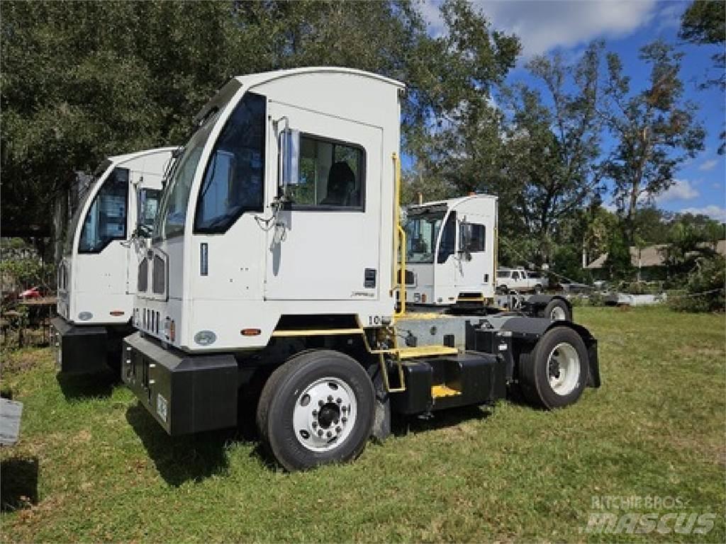 Autocar ACTT42 Terminálový tahač