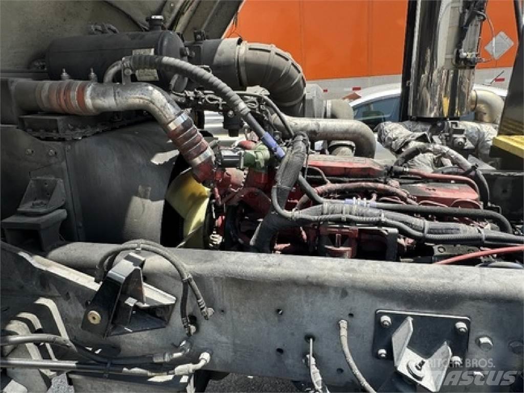 Autocar ACTT42 Terminálový tahač