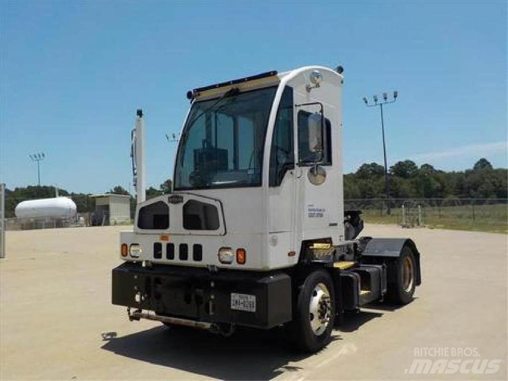 Autocar ACTT42 Terminálový tahač