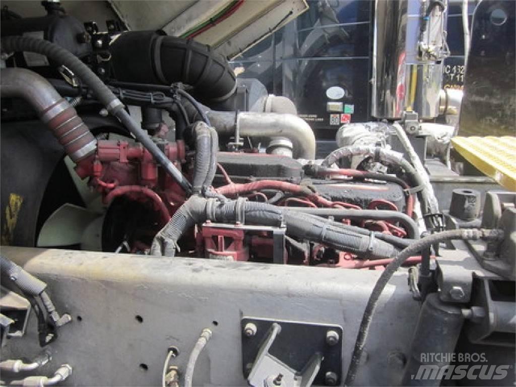 Autocar ACTT42 Terminálový tahač