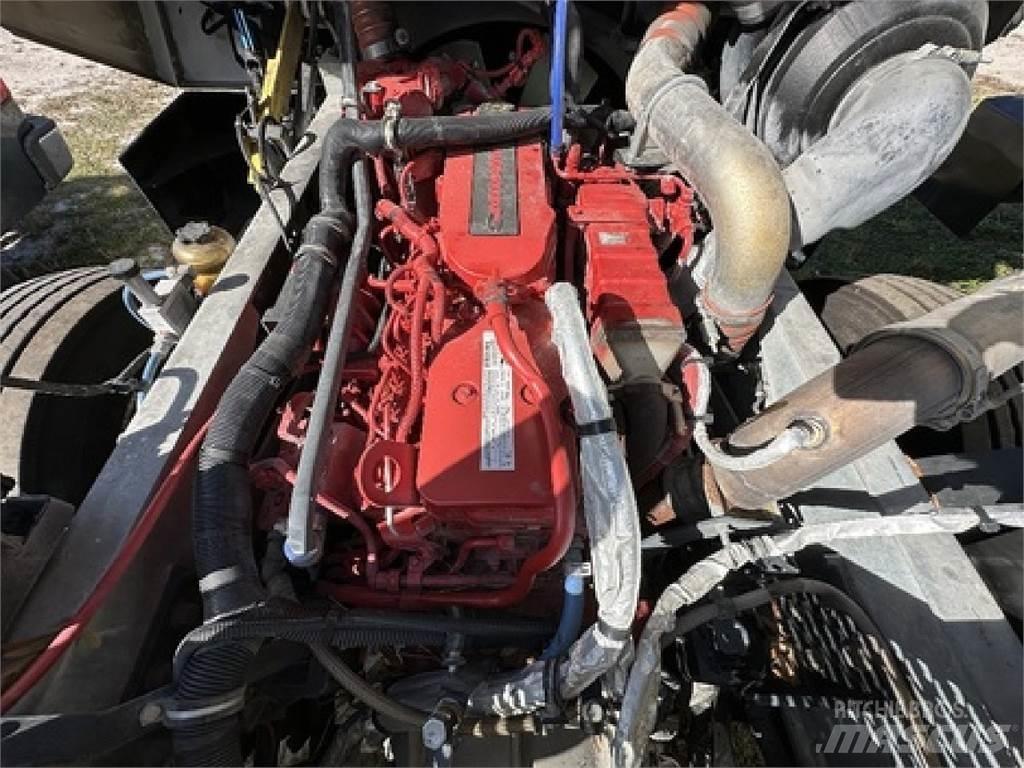 Autocar ACTT42 Terminálový tahač