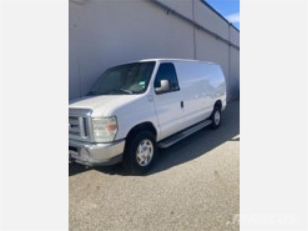 Ford E250 Dodávky