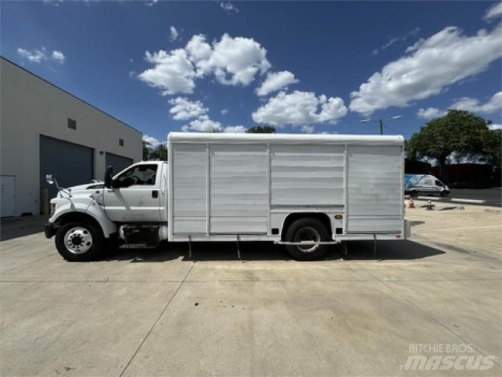 Ford F650 Vozy pro přepravu nápojů