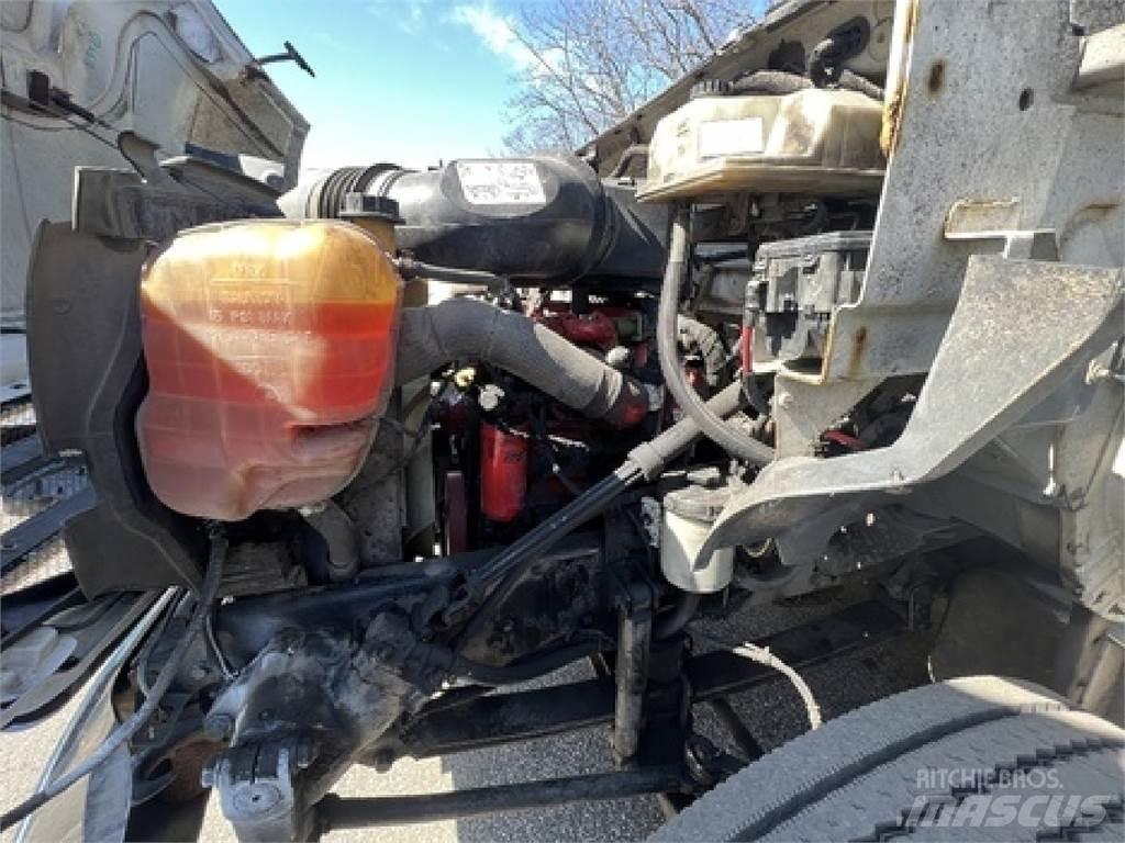 Ford F750 Skříňová nástavba