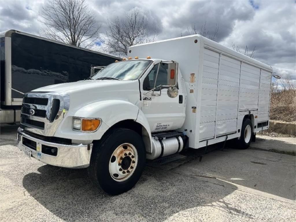 Ford F750 Vozy pro přepravu nápojů