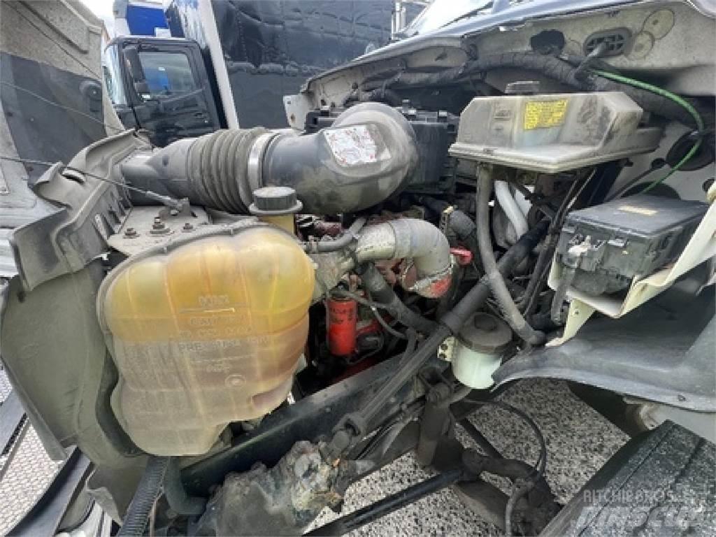 Ford F750 Vozy pro přepravu nápojů