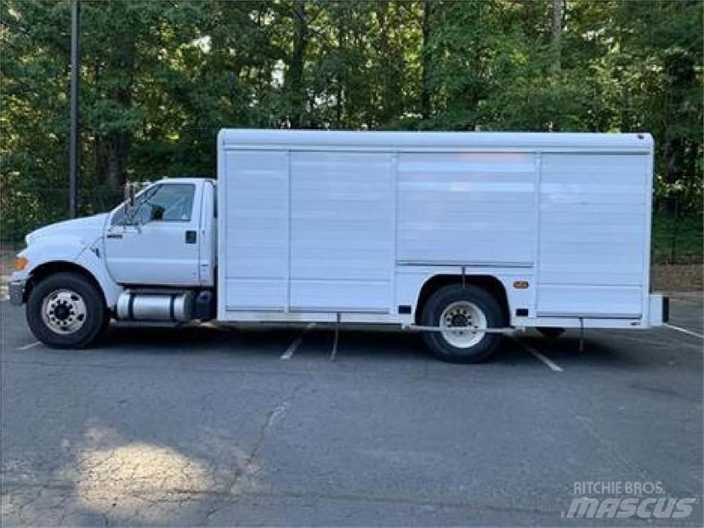 Ford F750 Vozy pro přepravu nápojů