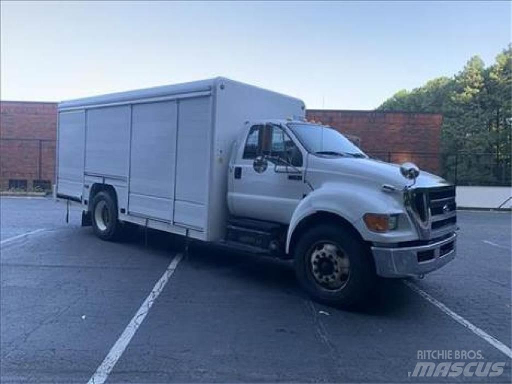 Ford F750 Vozy pro přepravu nápojů