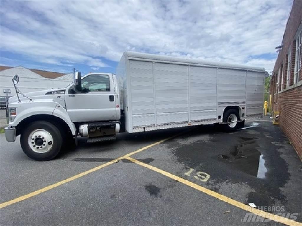 Ford F750 Vozy pro přepravu nápojů