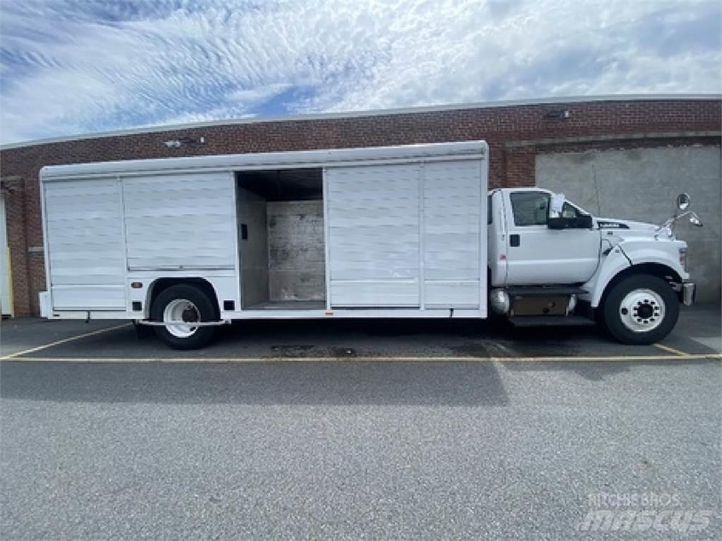 Ford F750 Vozy pro přepravu nápojů