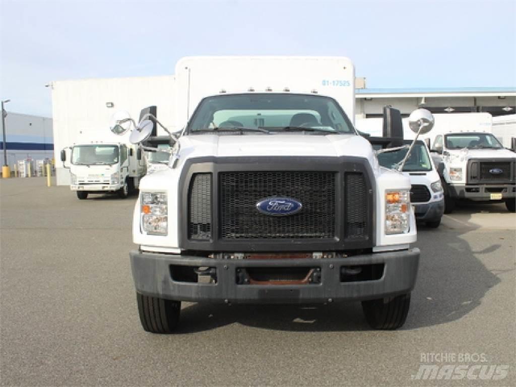 Ford F750 Vozy pro přepravu nápojů