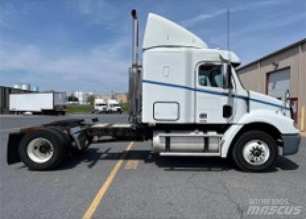 Freightliner CL112G Tahače