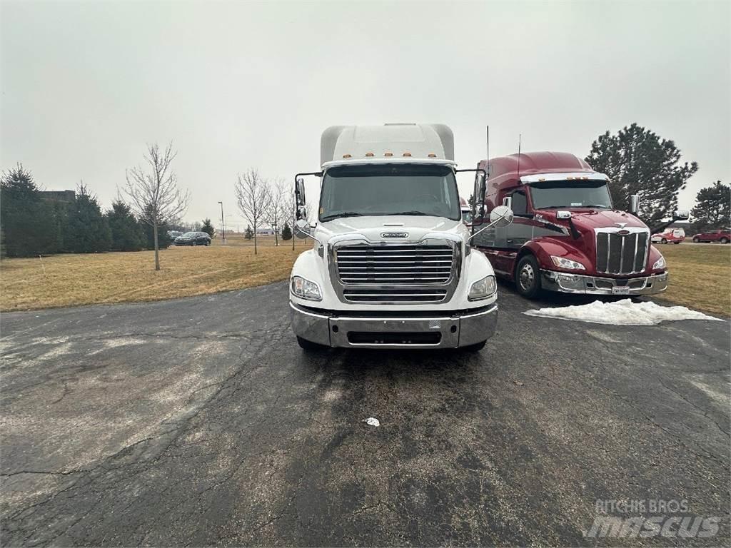 Freightliner M2 Skříňová nástavba