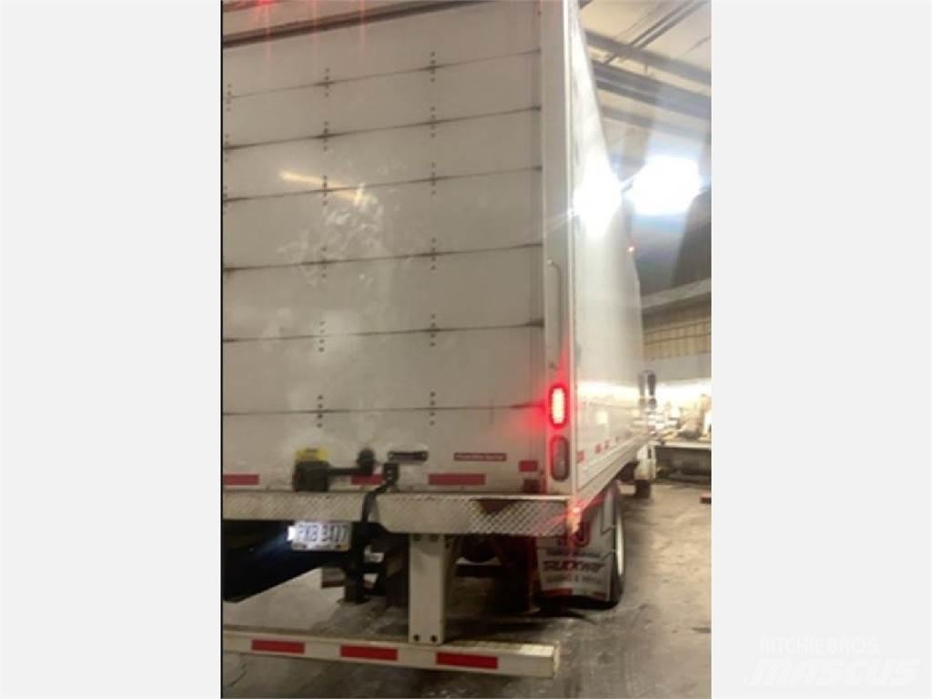 Freightliner M2 Skříňová nástavba