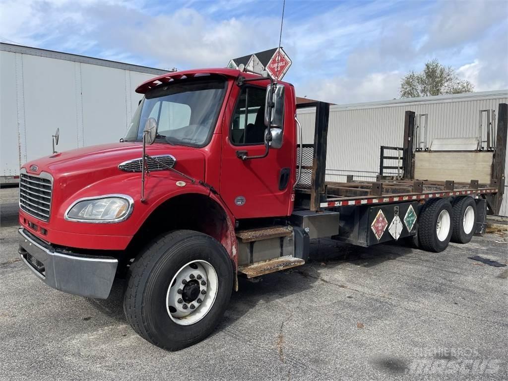 Freightliner M2 Nákladní vozidlo bez nástavby