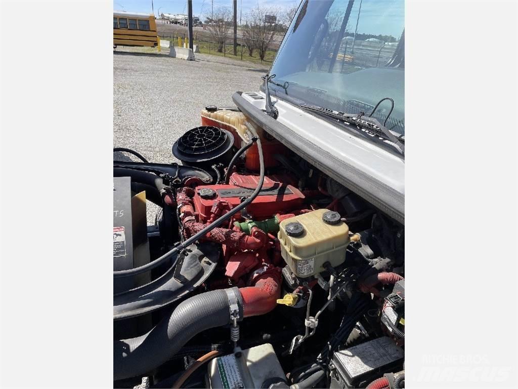 Freightliner M2 Chladírenské nákladní vozy