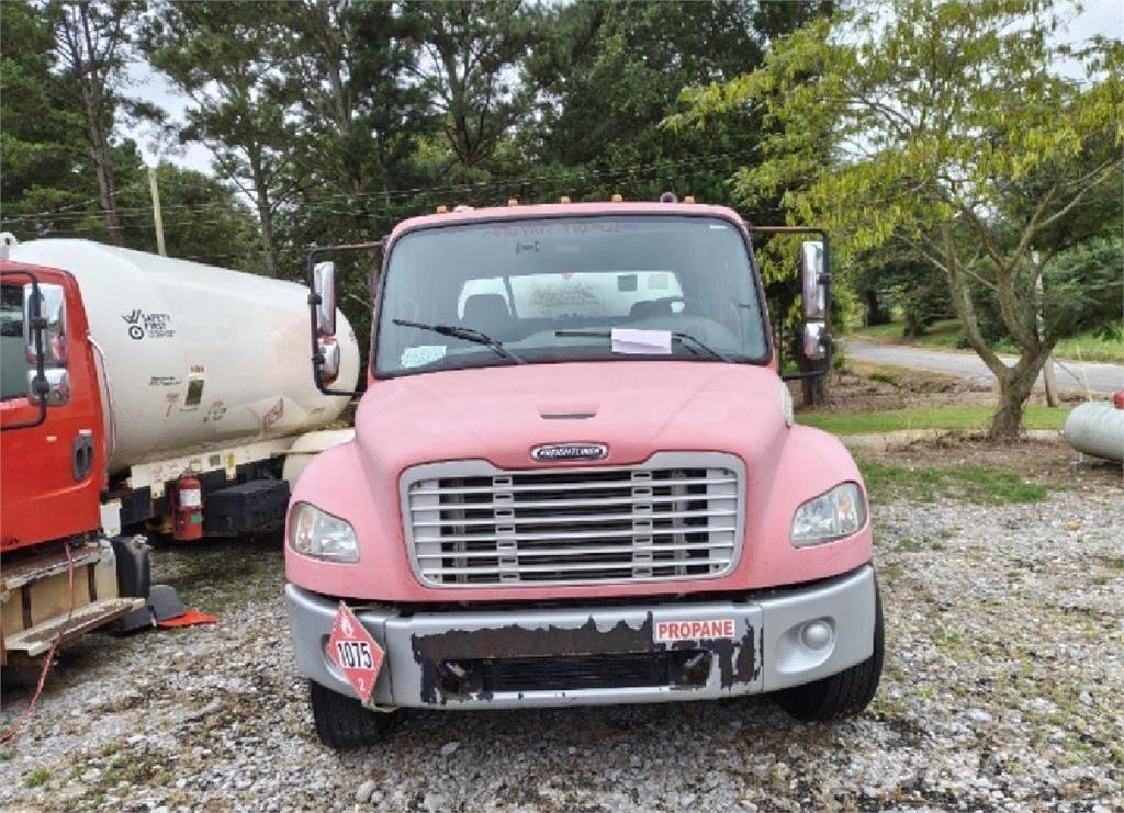 Freightliner M2 Další