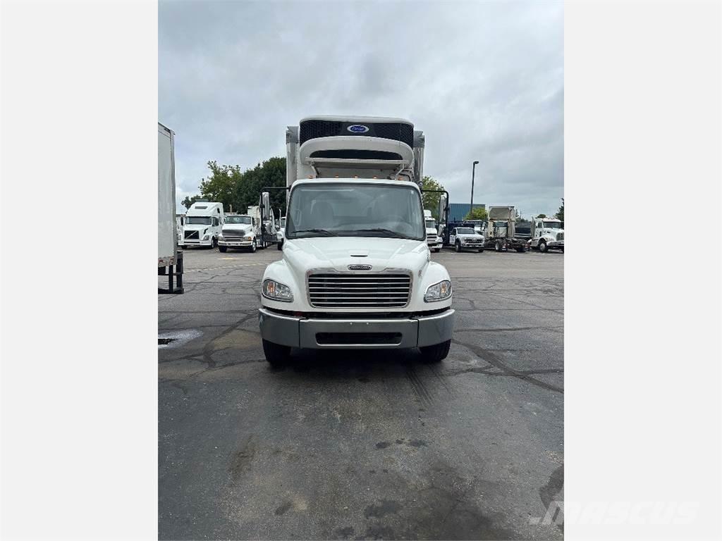 Freightliner M2 106 Chladírenské nákladní vozy