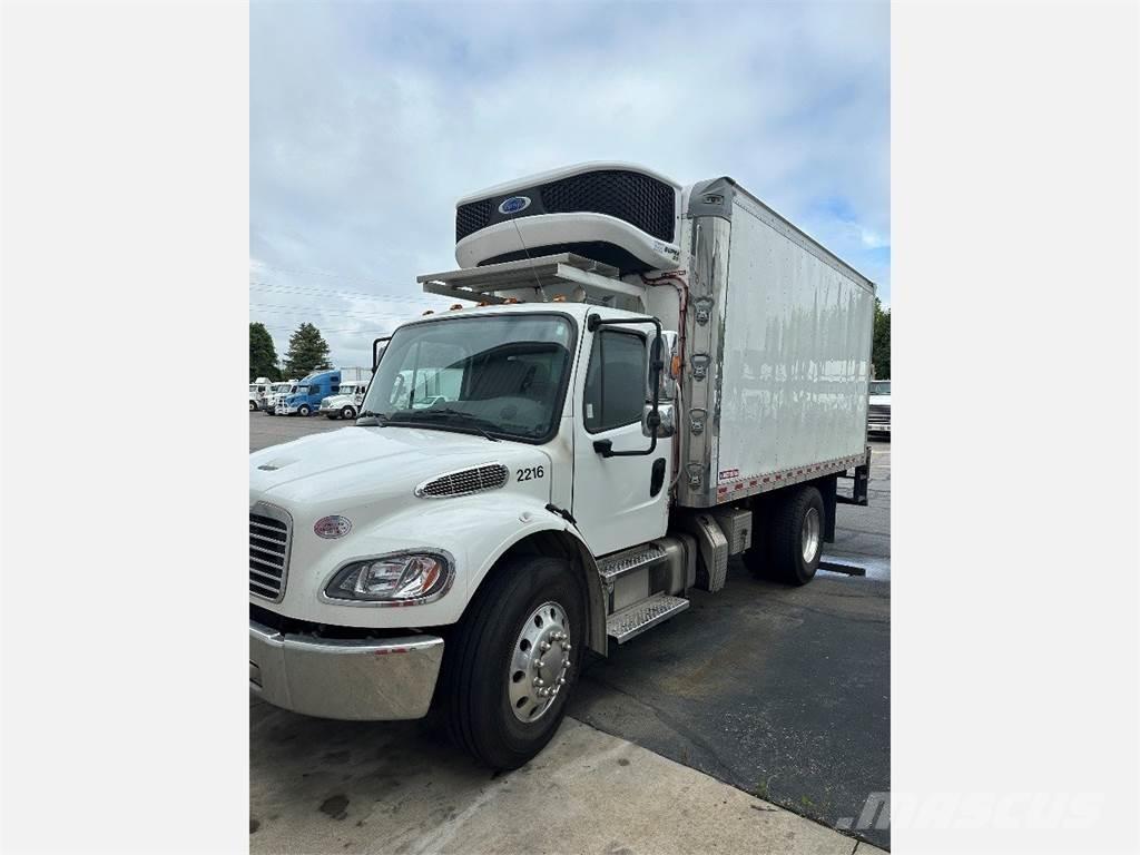 Freightliner M2 106 Chladírenské nákladní vozy