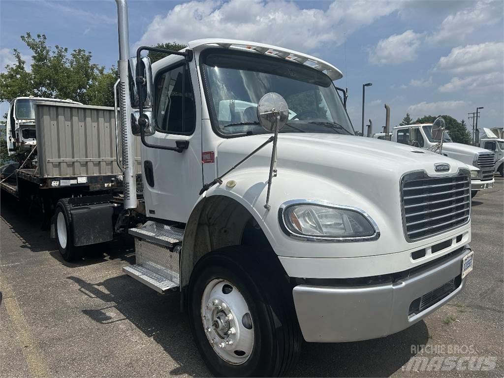 Freightliner M2 106 Tahače