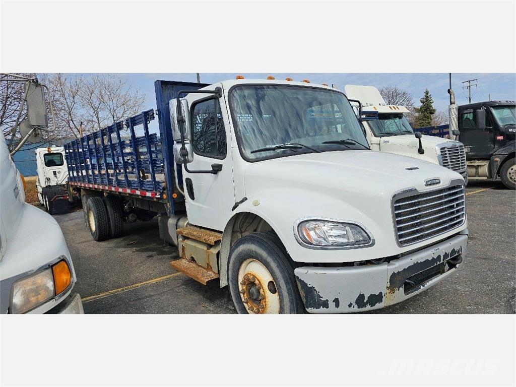 Freightliner M2 106 Valníky/Sklápěcí bočnice