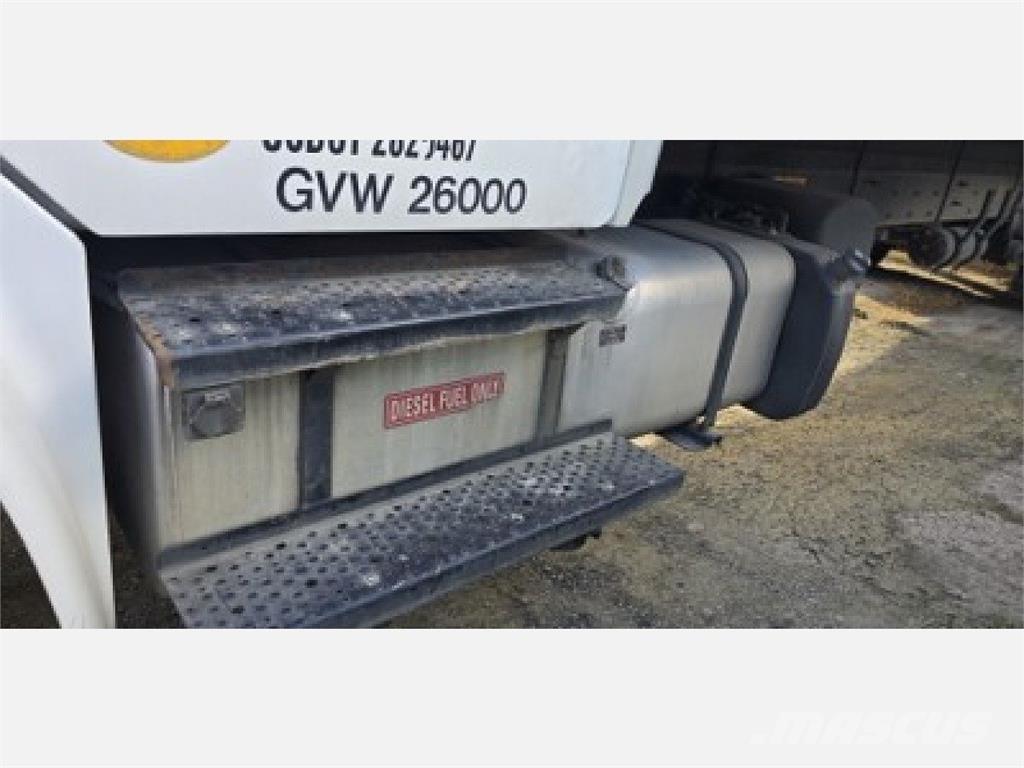 Freightliner M2 106 Skříňová nástavba