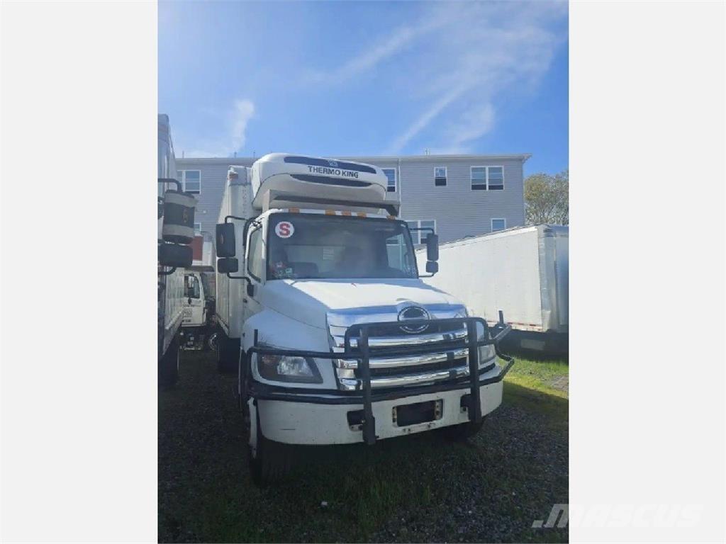 Hino 268 Chladírenské nákladní vozy